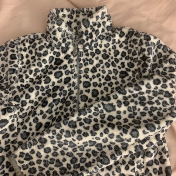 Zebra Print Fluffy Zip Up - Picture 2 of 4
